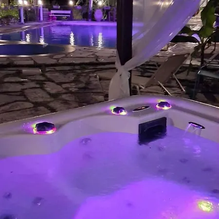 Litov Boutique Estate & Villa *